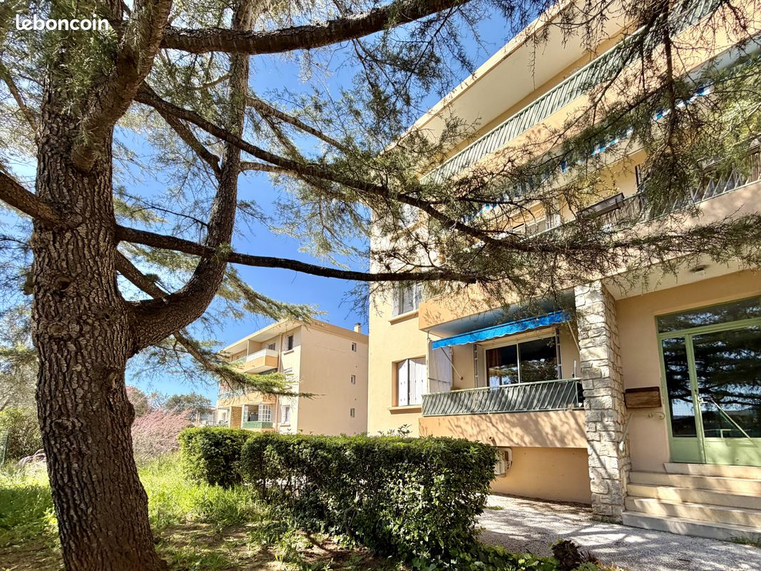 Appartement 4 pièces 70 m² · à Six-Fours-les-Plages · 70 m² · 260 000 €