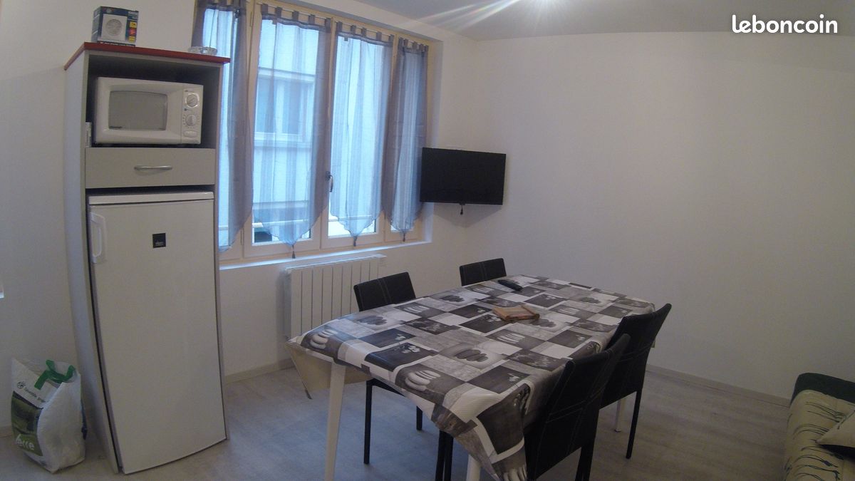 Appartement 1 pièce 30 m² · à Espalion · 30 m² · 370 €/mois