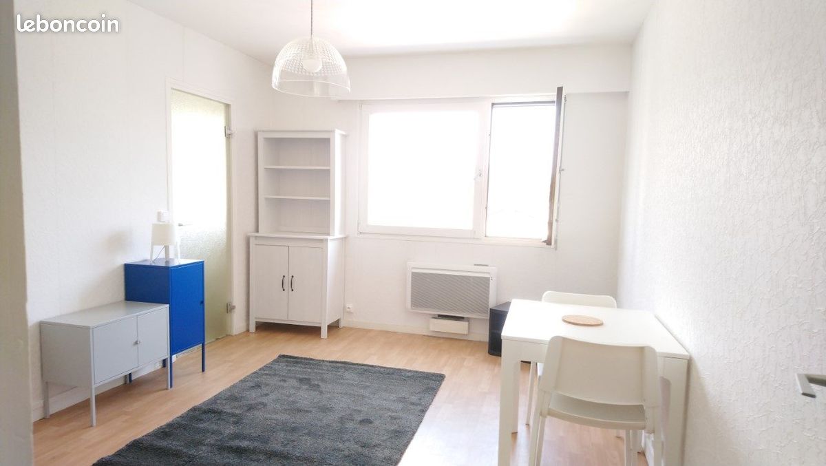 Appartement 1 pièce 28 m² · à Louviers · 28 m² · 520 €