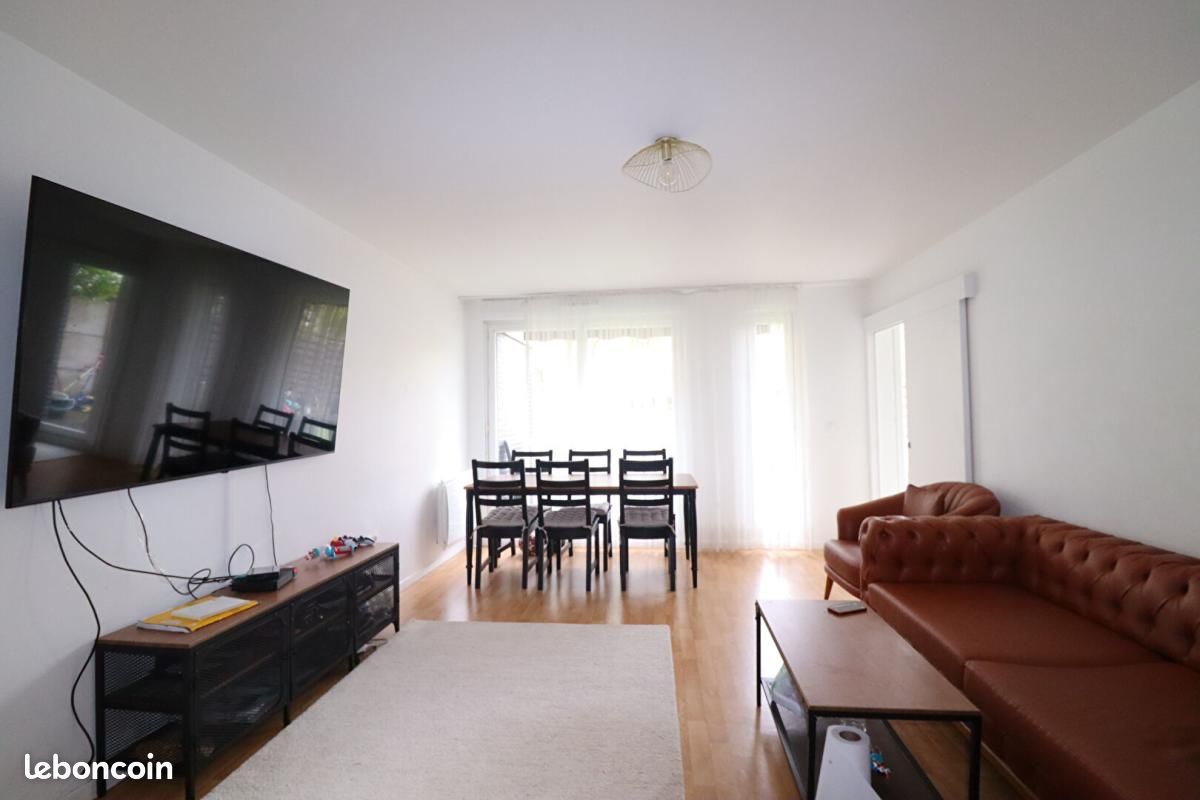 Appartement 5 pièces 100 m² · à Aubervilliers · 100 m² · 335 000 €