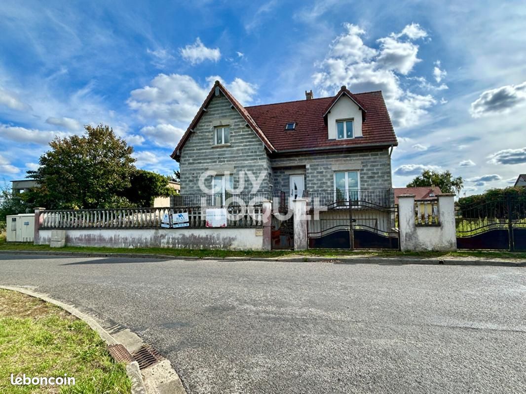 Maison 6 pièces 160 m² · à La Chapelle-Gauthier · 160 m² · 162 000 €