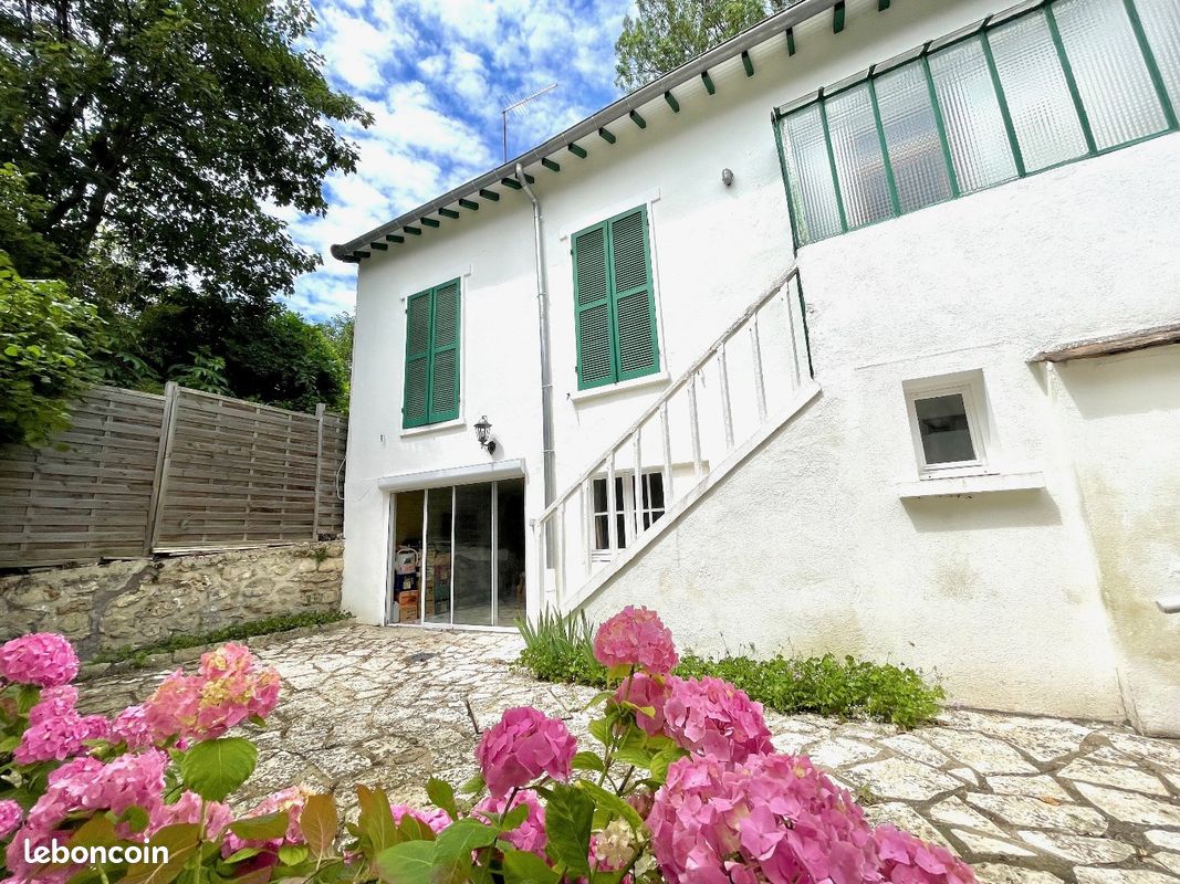 Maison 6 pièces 134 m² · à Saint-Cloud · 134 m² · 690 000 €