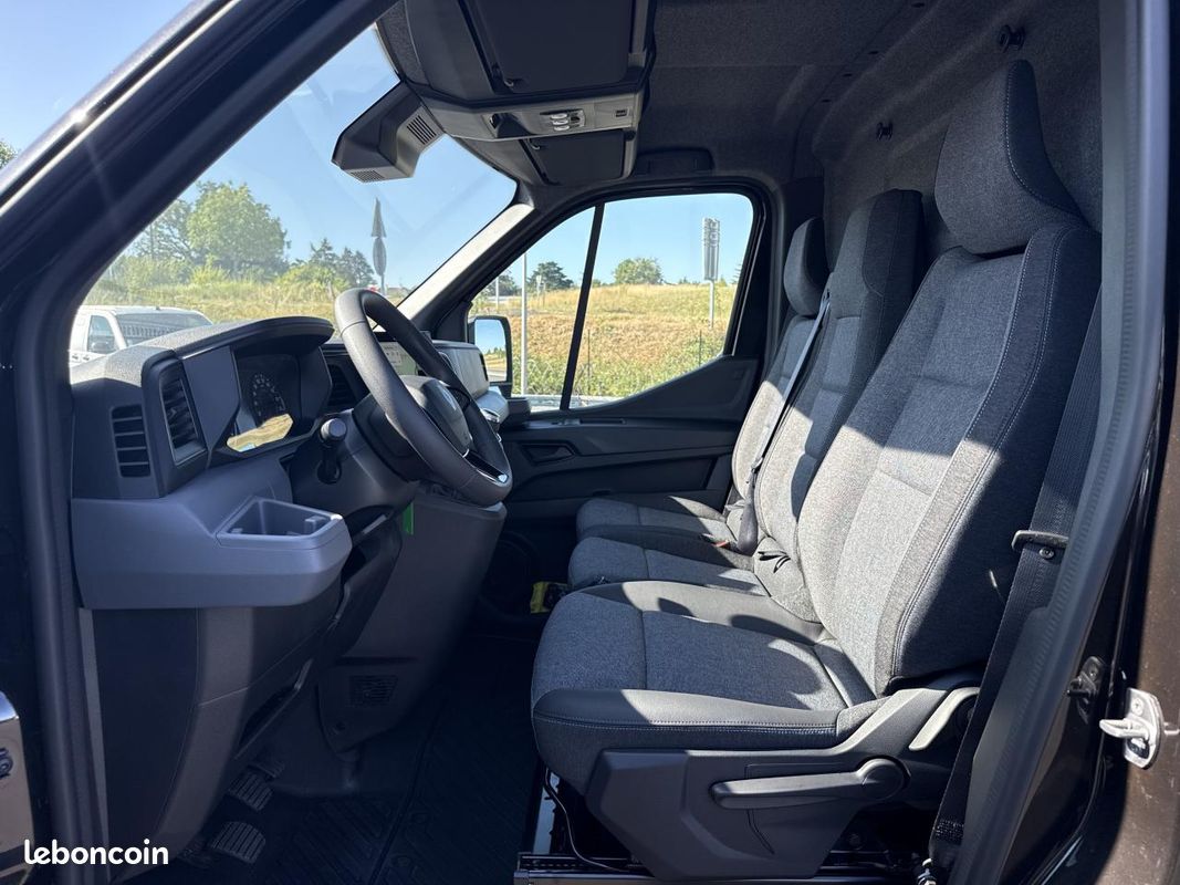 RENAULT MASTER Extra 3t5 L3H2 2.0 dCi - 150 2026 IV FOURGON Fourgon L3H2 Traction (image 17)