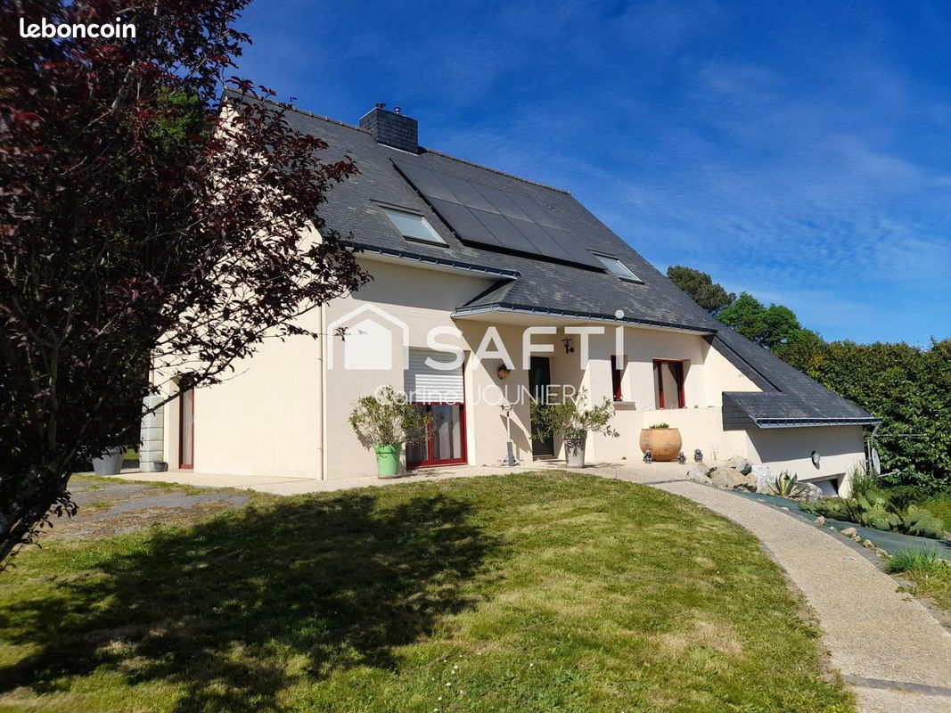 Maison 5 pièces 137 m² · à Rieux · 137 m² · 259 000 €
