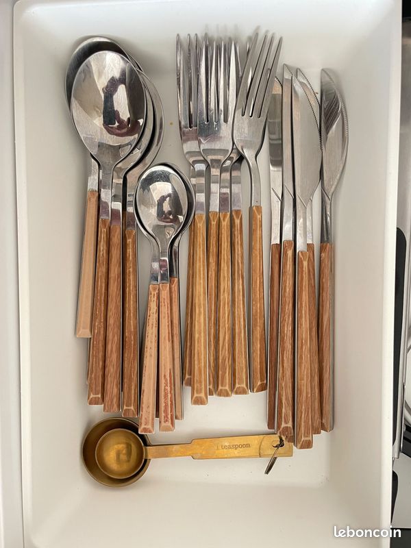 Ensemble de couverts (image 1)