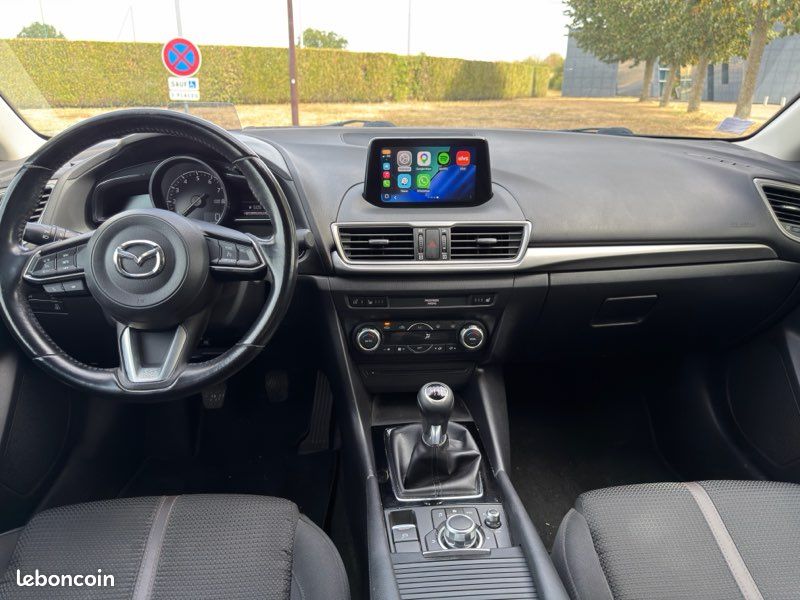 Mazda 3 2.0 SKYACTIV-G 165 Signature (image 3)
