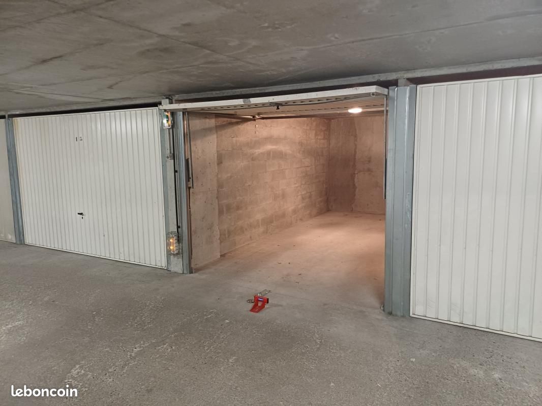 Garage Villeurbanne · 90 €