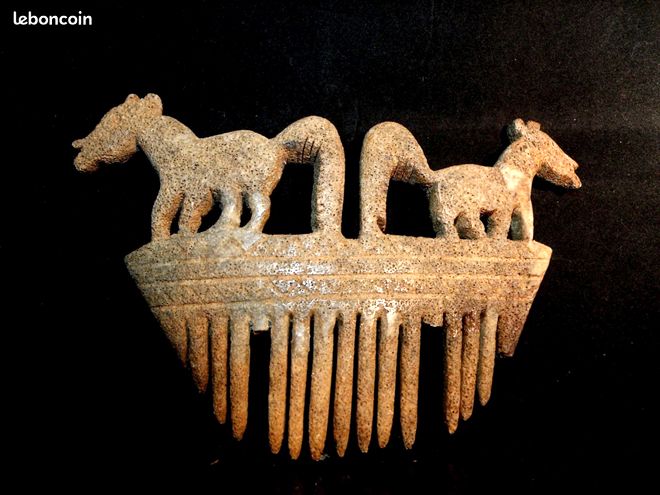 Ancien Peigne à Curry Pour Cheval – Bois Et Métal – Outil Ferme Début XXe – Taille Petite