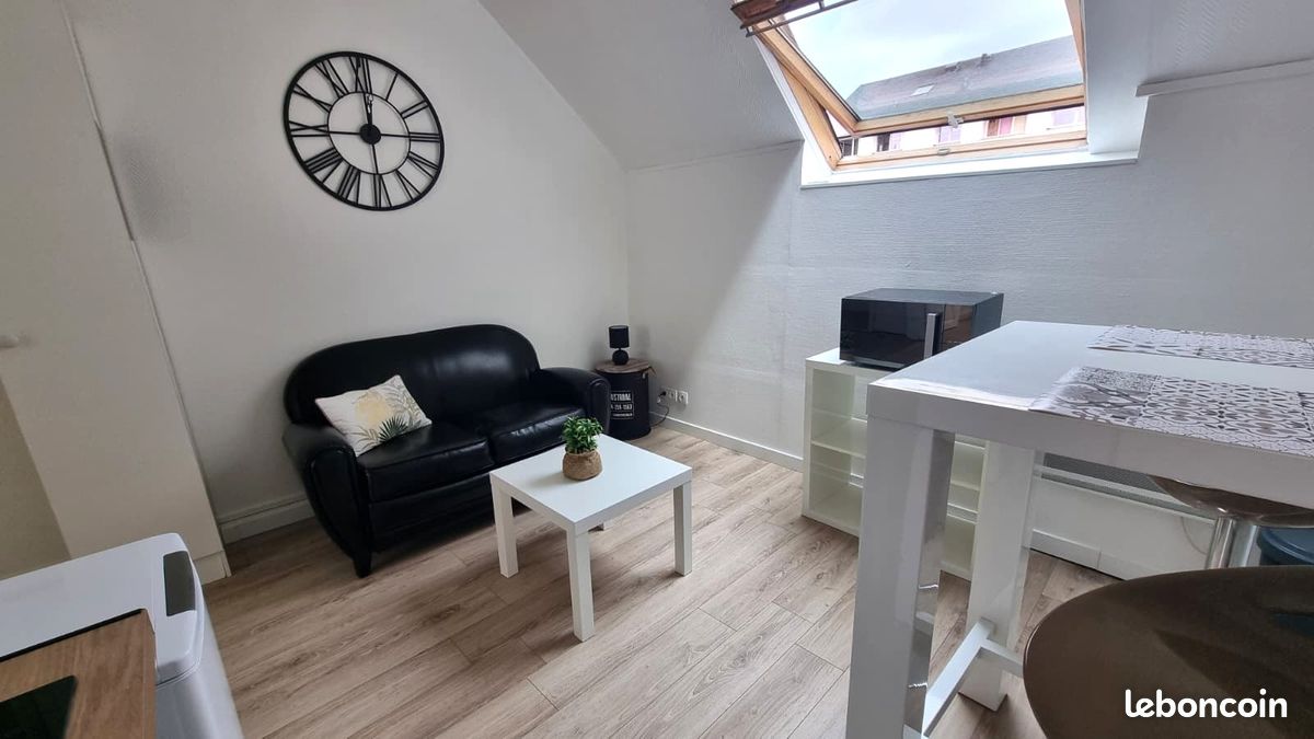 Appartement 2 pièces 23 m² · à La Riche · 23 m² · 560 €