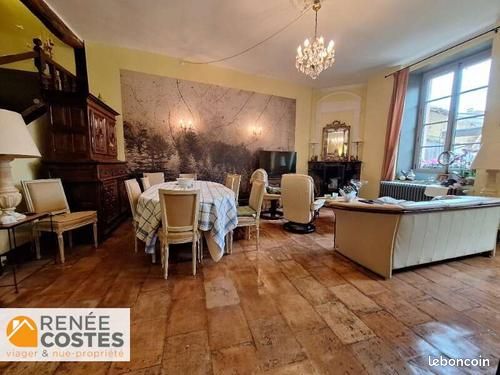 Maison 11 pièces 450 m²