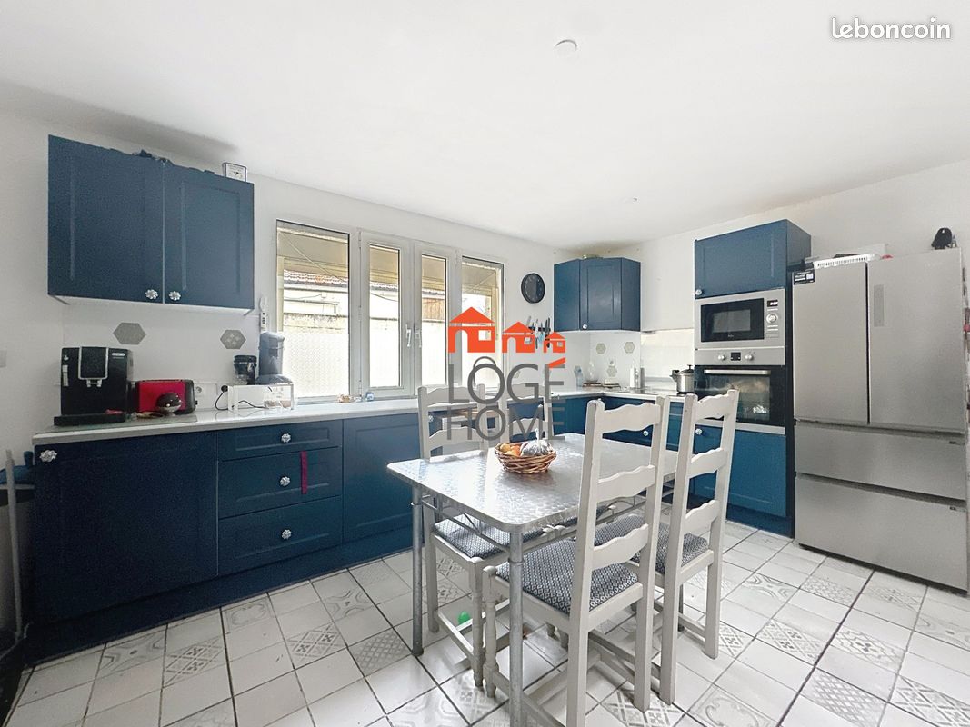 Maison 8 pièces 140 m² · à Grenay · 140 m² · 139 000 €