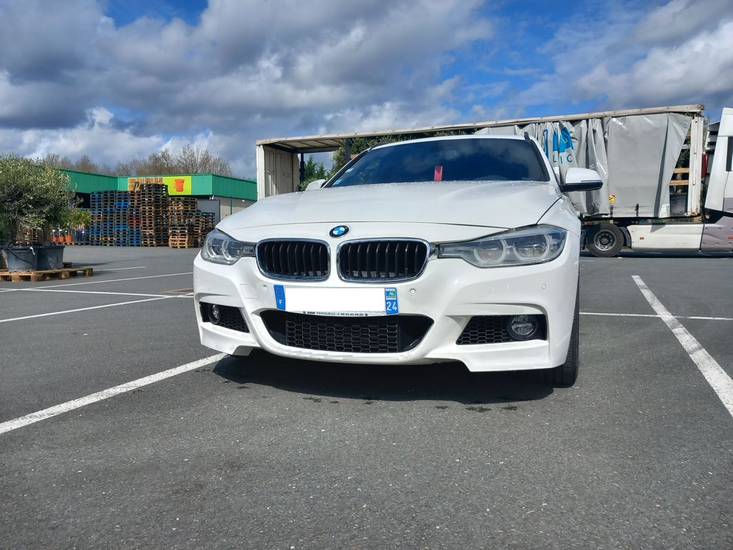 BMW 330d X-Drive Touring Gasoil 3.0 d - Voitures
