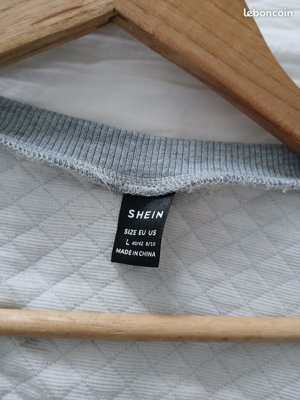 Pull gris (image 3)