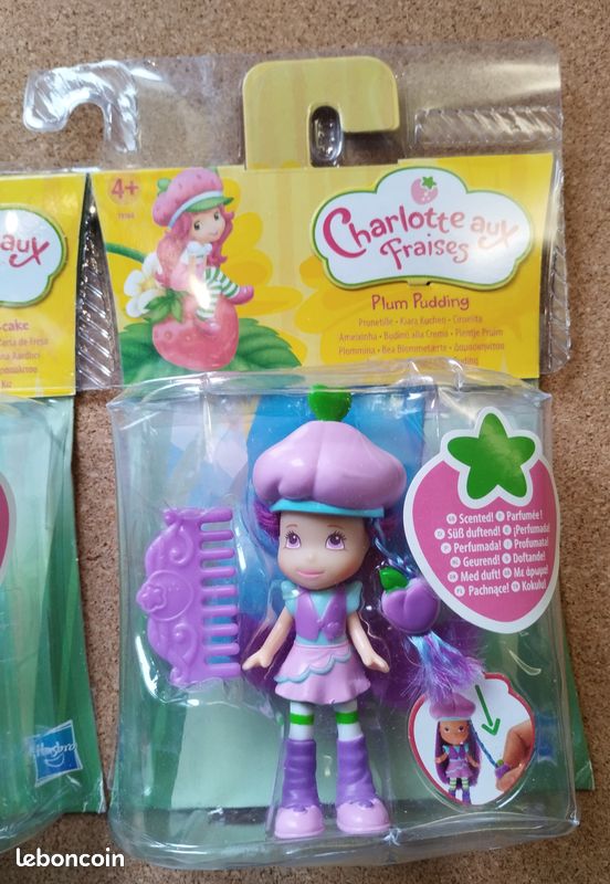 POUPÉE DOLL CHARLOTTE AUX FRAISE STRAWBERRY SHORTCAKE PLUM PUDDING