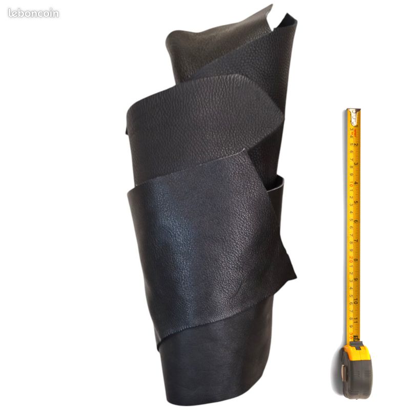 Lot De 24 Morceaux De Cuir - Occasion, Parfait Pour Récup Et Créations