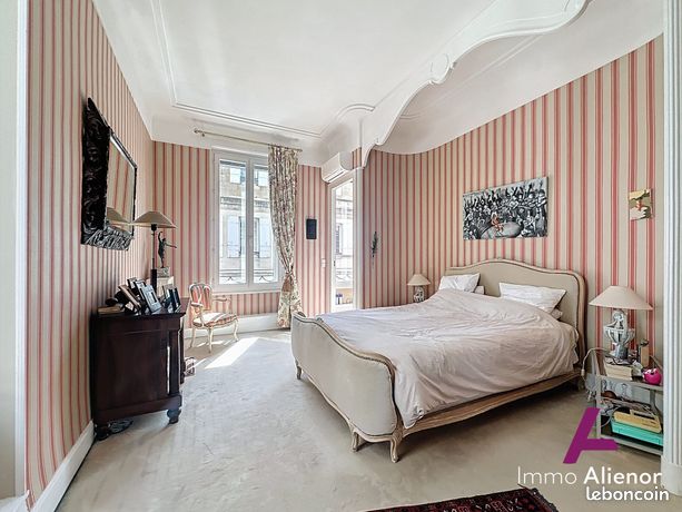 Maison 8 pièces 221 m² — 9