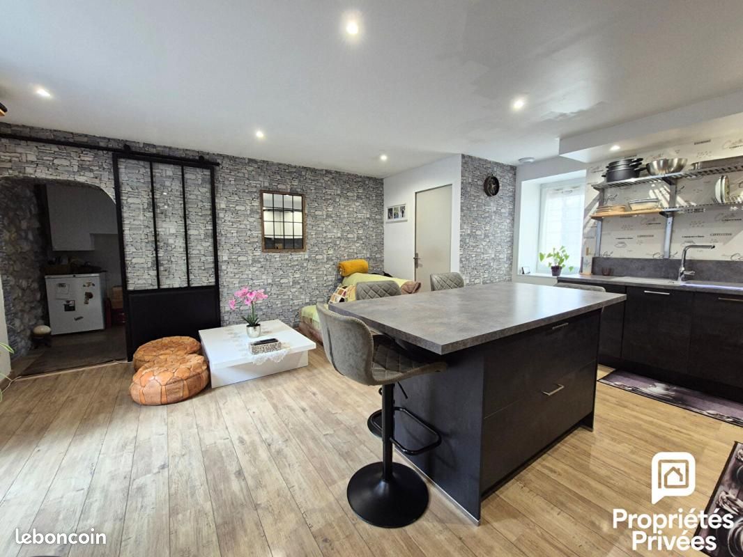 Maison 4 pièces 93 m² · à Collonges · 93 m² · 340 000 €