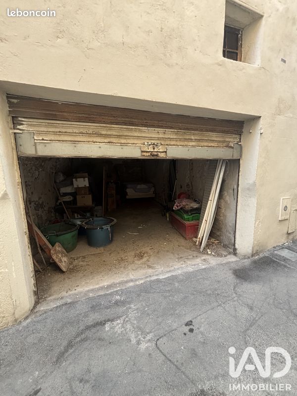 Parking 30 m² · à La Ciotat · 30 m² · 34 000 €