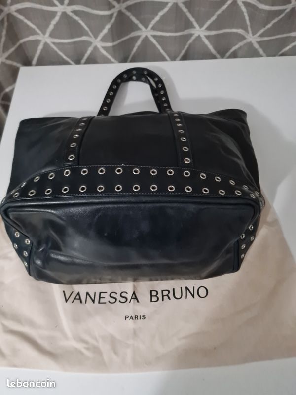 Sac caba Vanessa Bruno cuir/ œillets argenté Accessoires Bagagerie