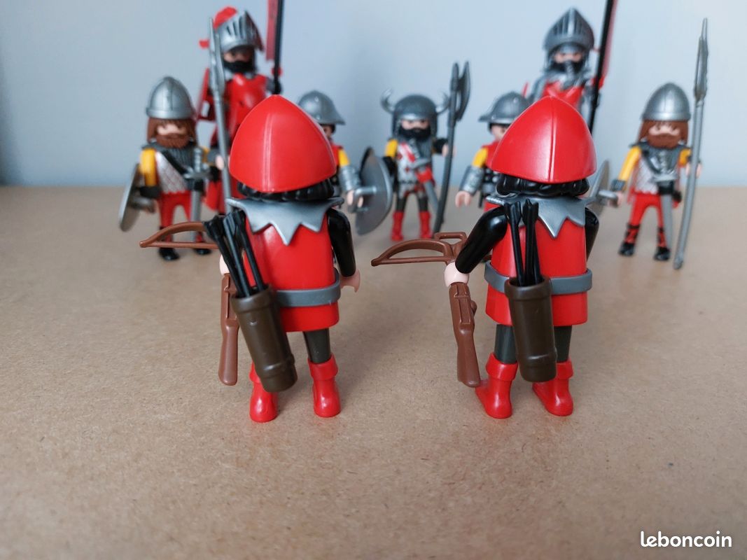 Playmobil 7975 - 3 Chevaliers Dragons Rouges - Figurines Et Accessoires - Neuf Dans Son Emballage