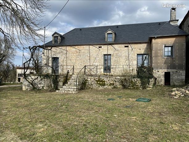 Maison 1 pièce 110 m²