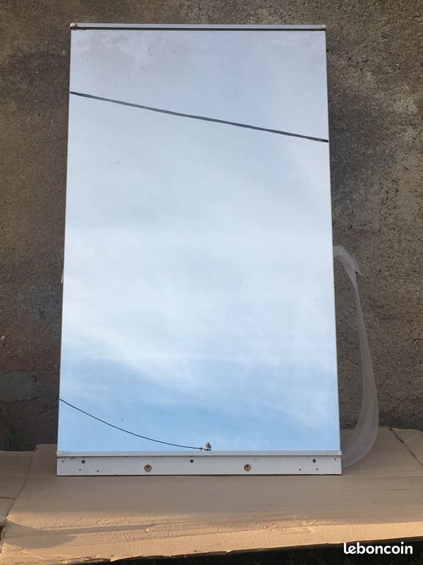 Mirroir de salle de bain (image 1)