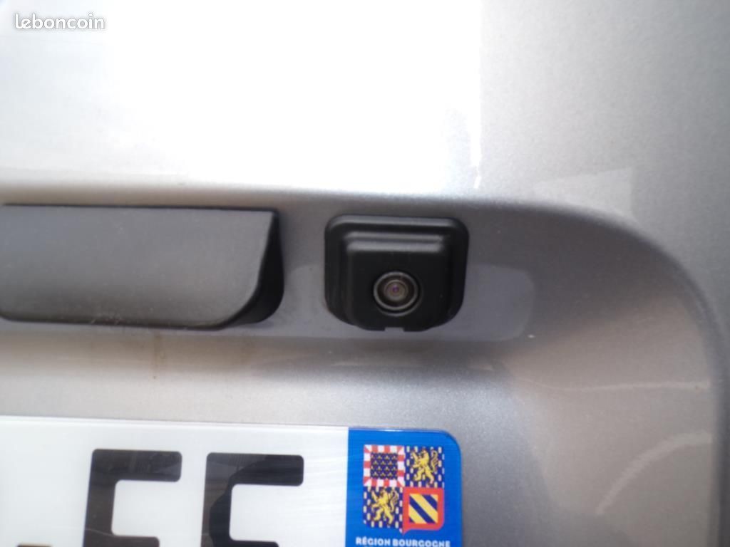 Toyota Proace City 1.5 D-4D 100 MEDIUM STYLE (image 9)