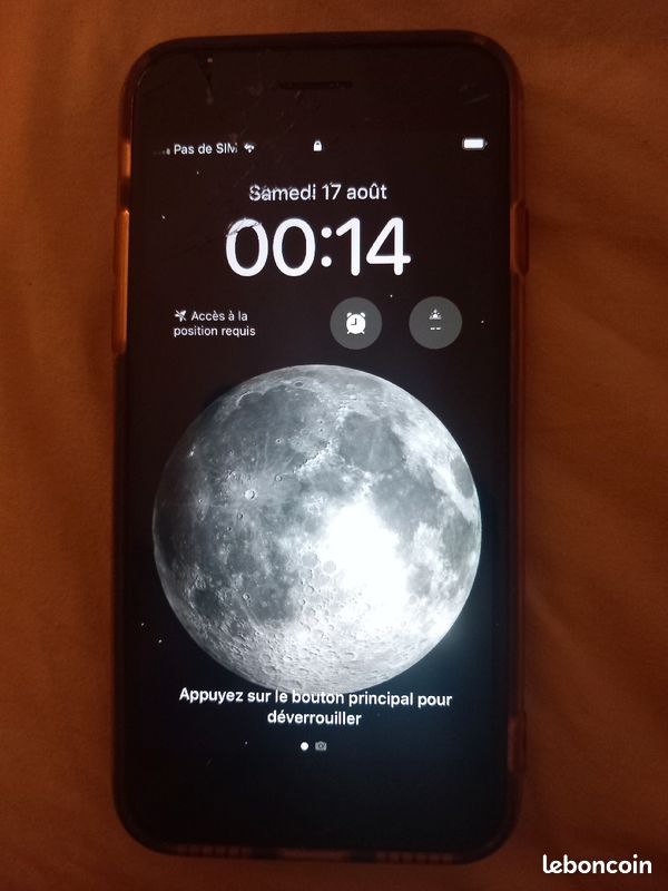 Iphone SE (image 1)