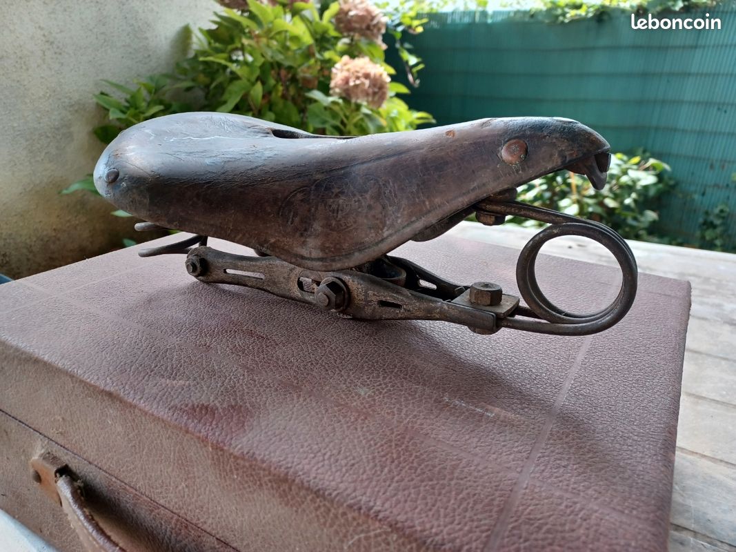 Selle - tige de selle,Selle de vélo en cuir pour hommes et femmes,siège Selle - tige de selle,Selle de vélo en cuir pour hommes et femmes,siège