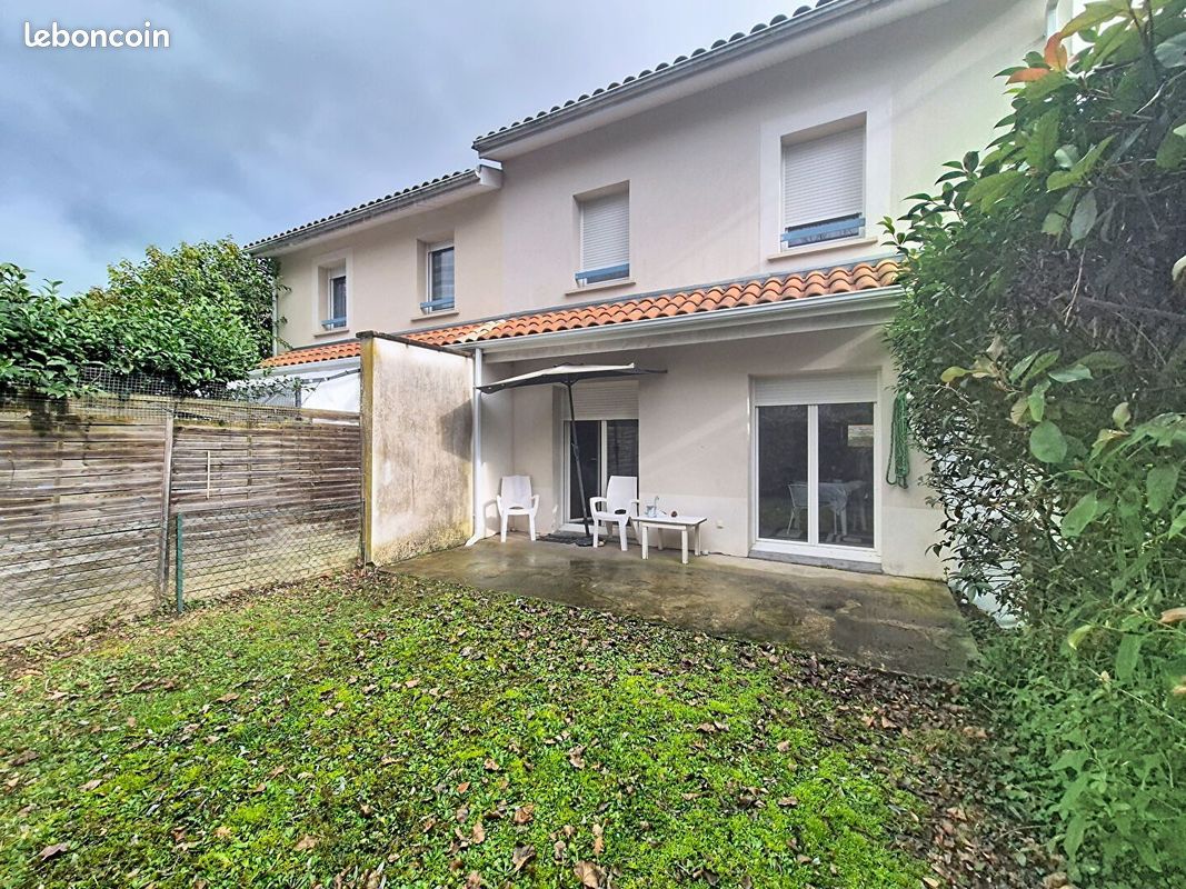 Appartement 3 pièces 59 m² · à Saint-Seurin-sur-l'Isle · 59 m² · 97 500 €