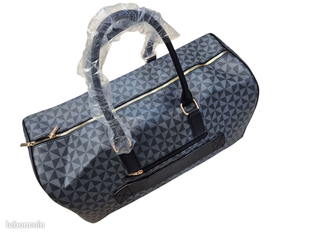 Sac de voyage simili cuir de très bonne qualité qualité