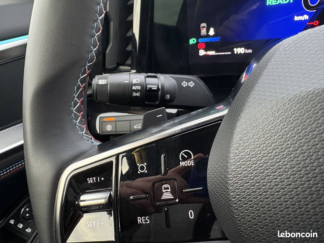 RENAULT Rafale E-Tech full hybrid 200ch esprit Alpine (image 22)