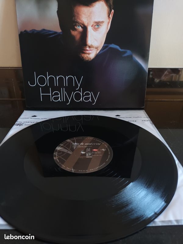 Vend vinyle MAXI 33 Tr (12 ") rare édition limitée N° 10668 JOHNNYHALLYDAY " Marie" original de 2002 (image 5)