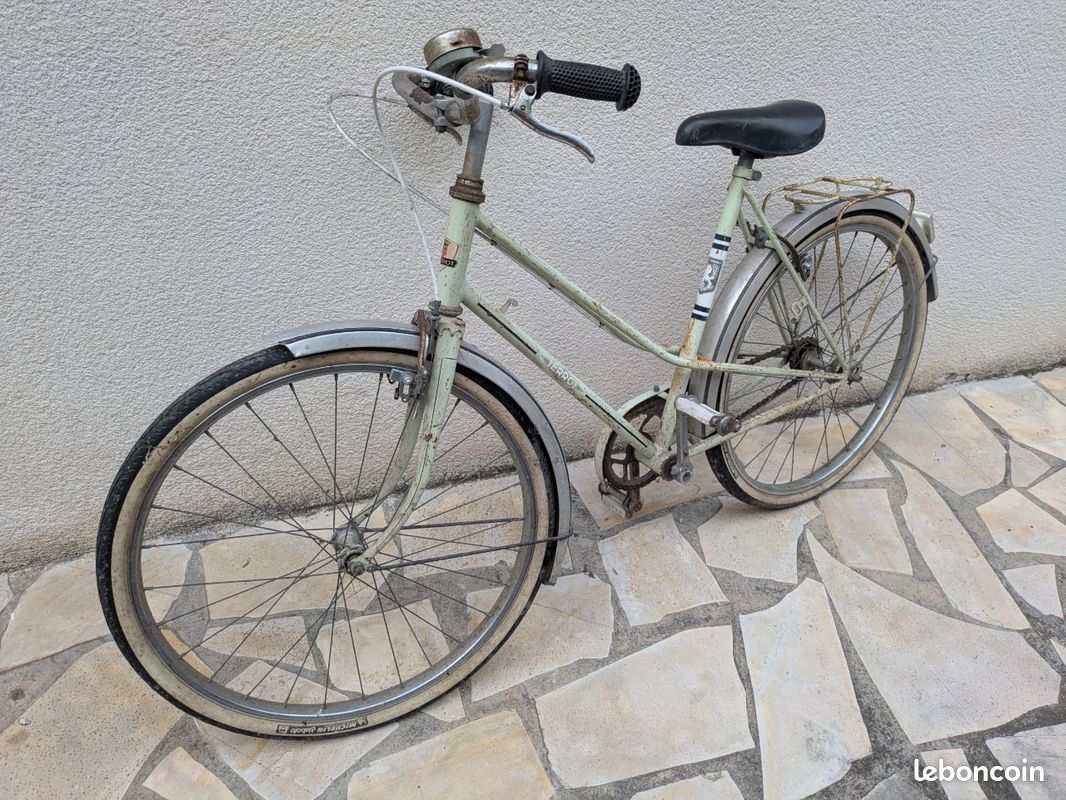 VELO ANCIEN TERROT EUR 330,00 - FR