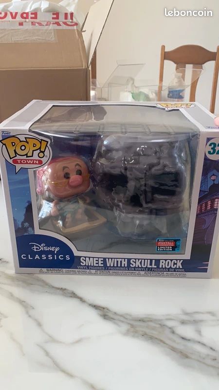 Pop Smee with Skull Rock 32 (image 1)