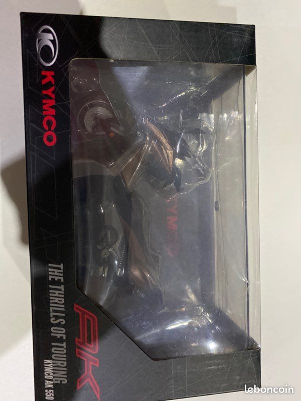 Maquette KYMCO AK 550 neuf (image 3)