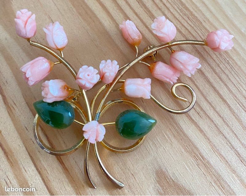 Bijoux Broche Accessoires vestimentaires Pierres précieuses Mode