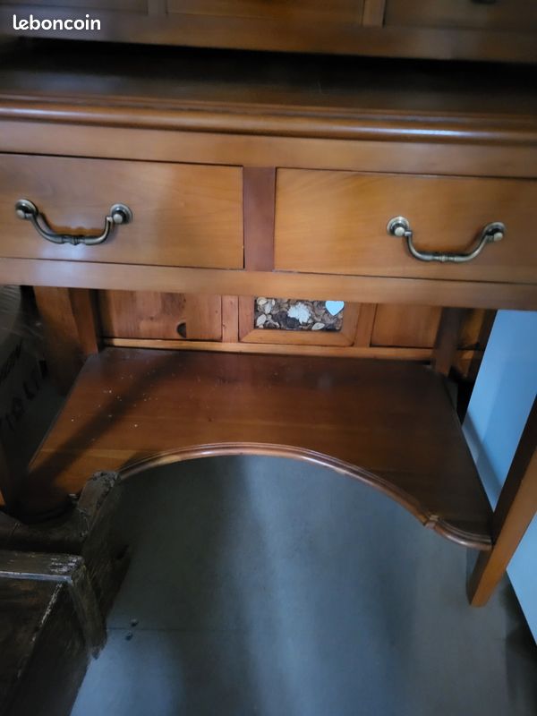 Petit bureau (image 2)