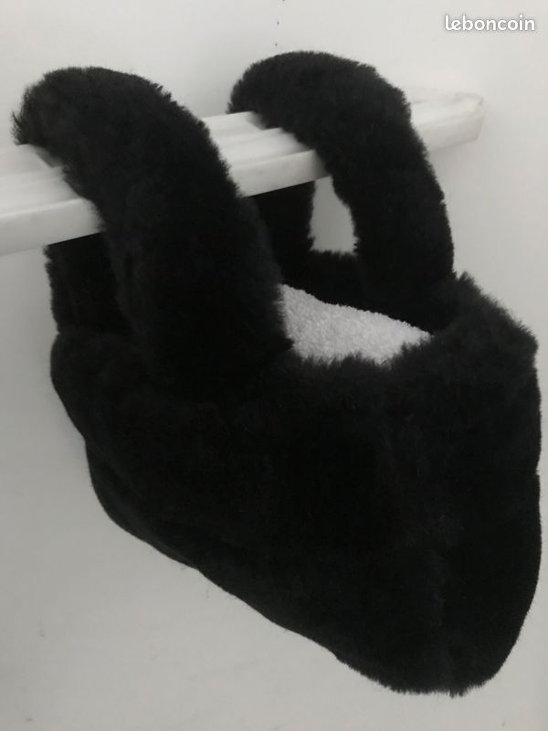 Petit sac fausse fourrure (image 1)