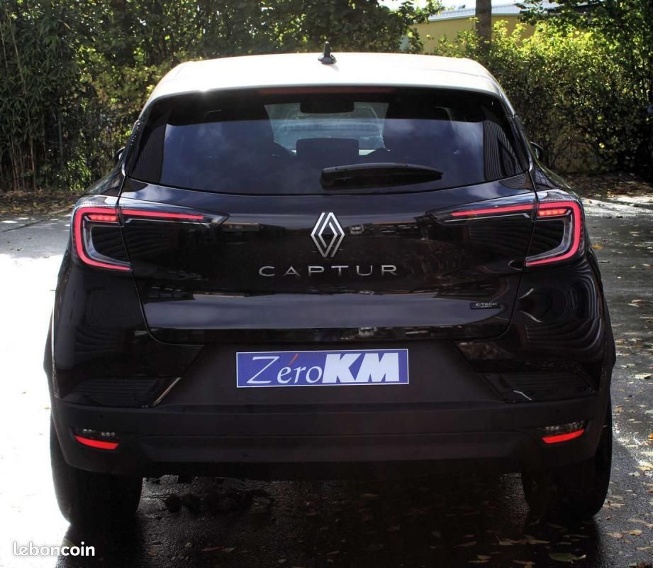 Renault Captur 1.6 e-TECH FULL HYBRID 145 CH TECHNO (image 17)