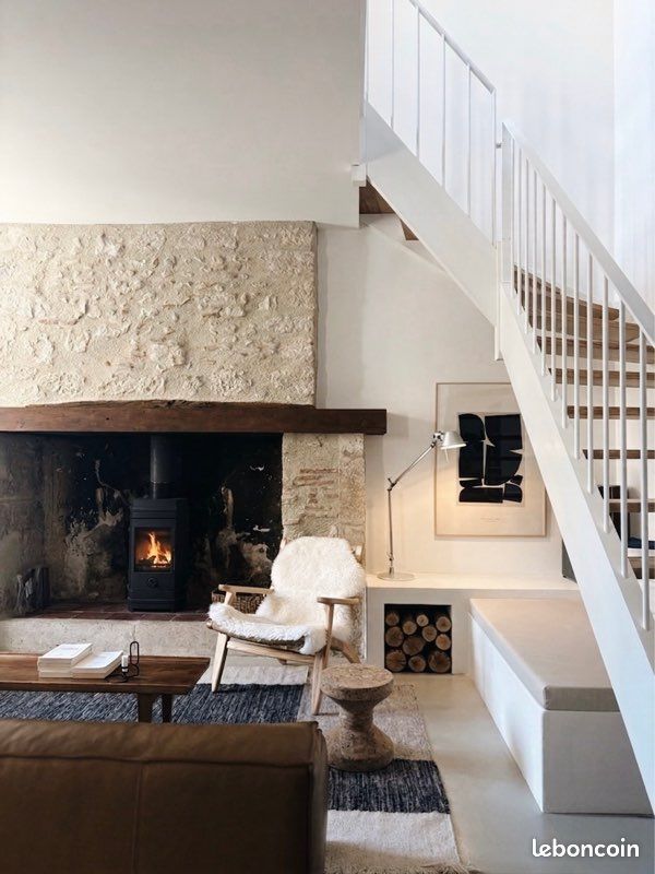 Maison 8 pièces 230 m² · à Montréal · 230 m² · 415 000 €