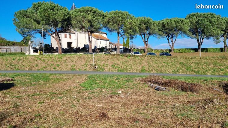 Terrain 1 340 m² Sames