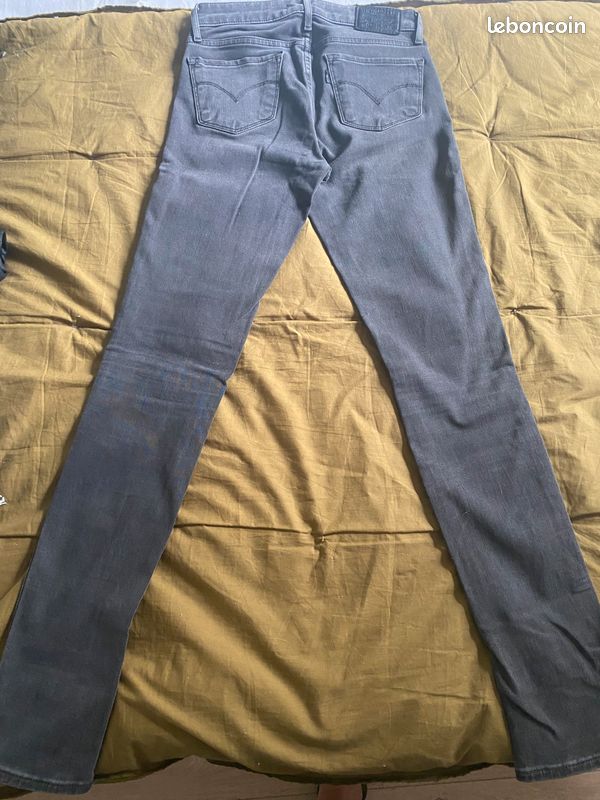 Jeans Levi’s. Coupe skinny taille 24 (image 7)