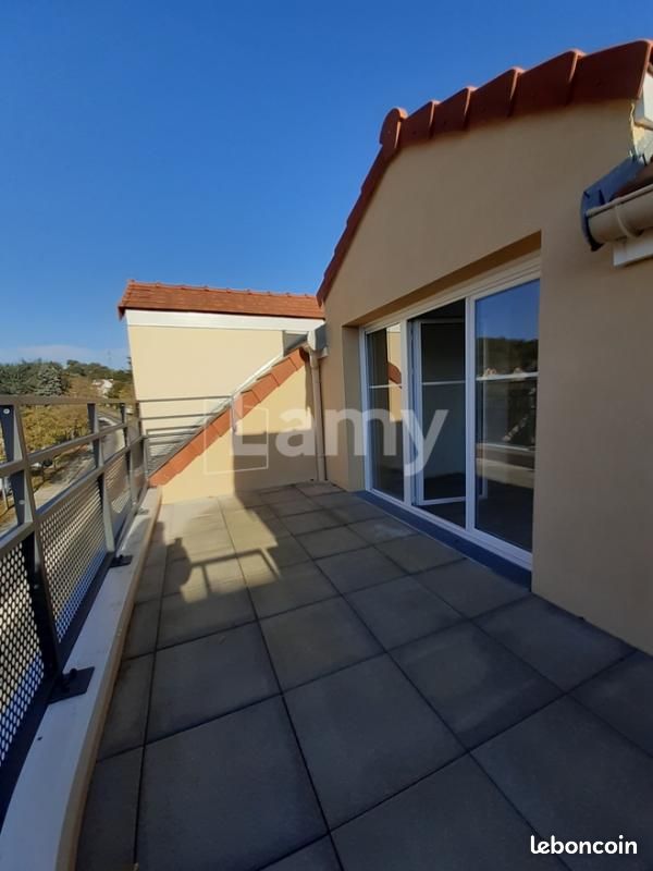 Appartement 3 pièces 60 m² · à Dourdan · 60 m² · 916 €