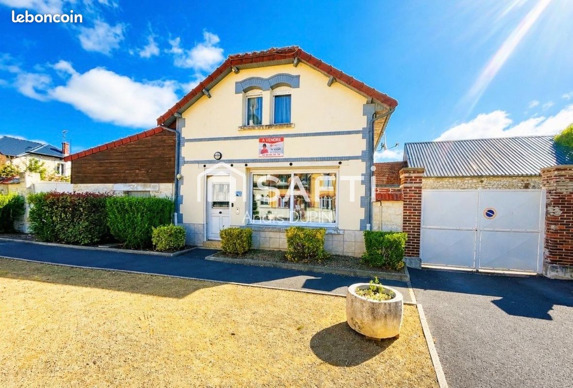 Propriété 8 pièces 180 m² (image 1)