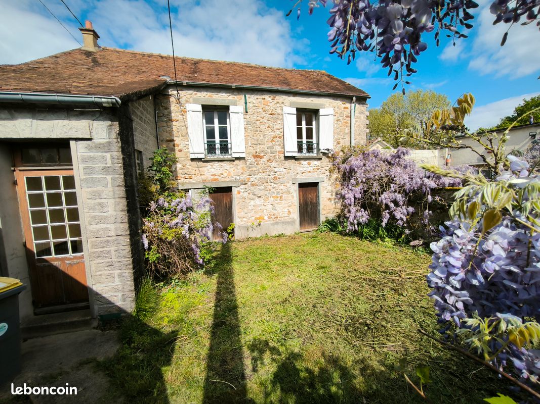 Maison 5 pièces 100 m² · à Bois-le-Roi · 100 m² · 310 000 €