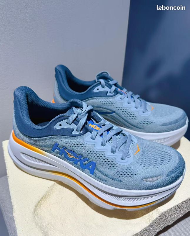 HOKA Bondi 9 Blanc Bleu (image 3)