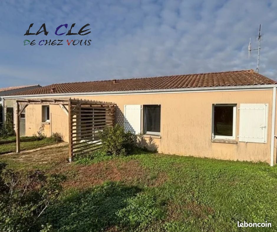 Maison 4 pièces 80 m² · à Saint-Maixent-de-Beugné · 80 m² · 675 €/mois