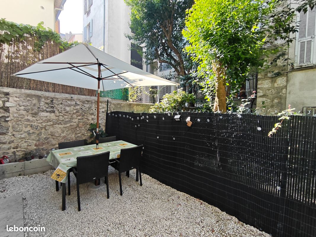 Appartement 2 pièces 27 m² · à Nice · 27,1 m² · 890 €