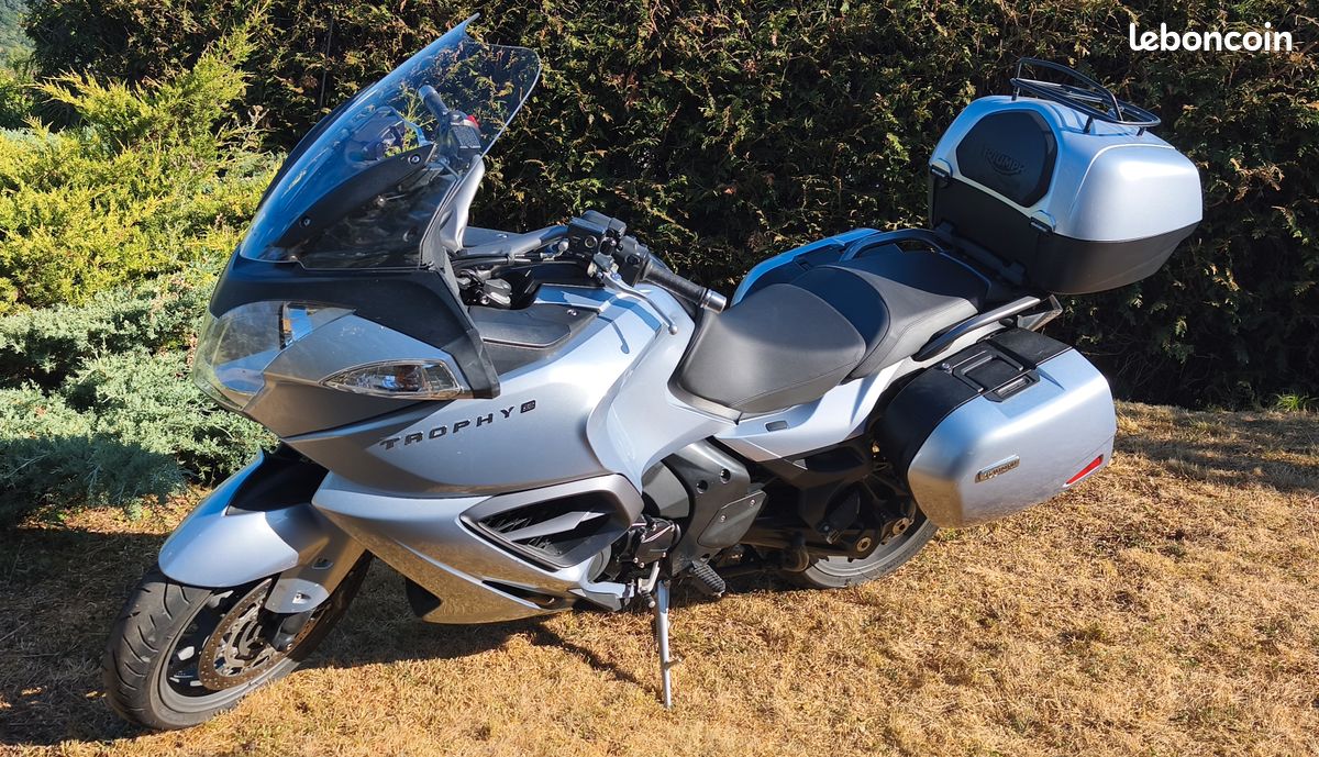Triumph 1200 trophy se abs (image 1)